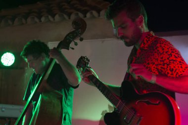 Müzik grubu, Carlos Bica