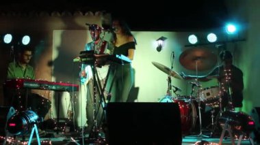 Müzik grubu, Beatriz Pessoa