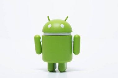 Yeşil robot android