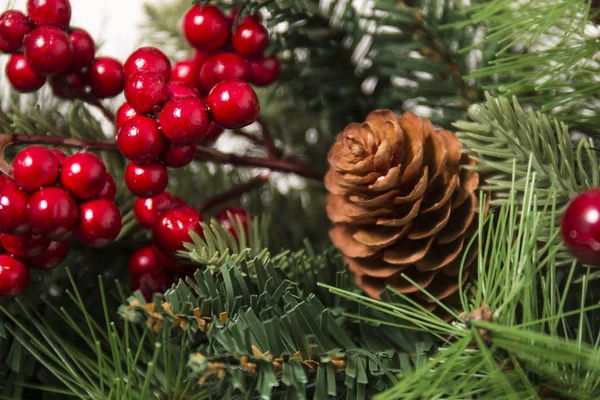 Guirnalda decorativa típica de Navidad — Foto de Stock