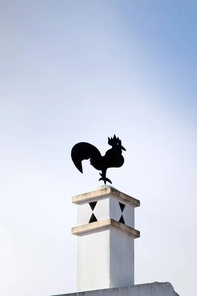 Gallo típico en la chimenea — Foto de Stock