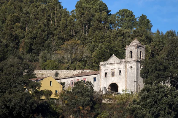 Monchique 的废弃修道院 — 图库照片