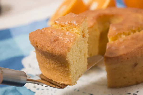 Bolo de laranja caseiro — Fotografia de Stock