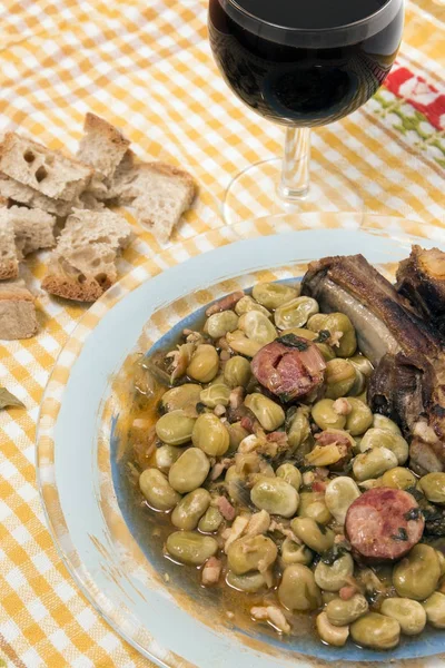 Portuguese faba beans meal — Stock Photo, Image