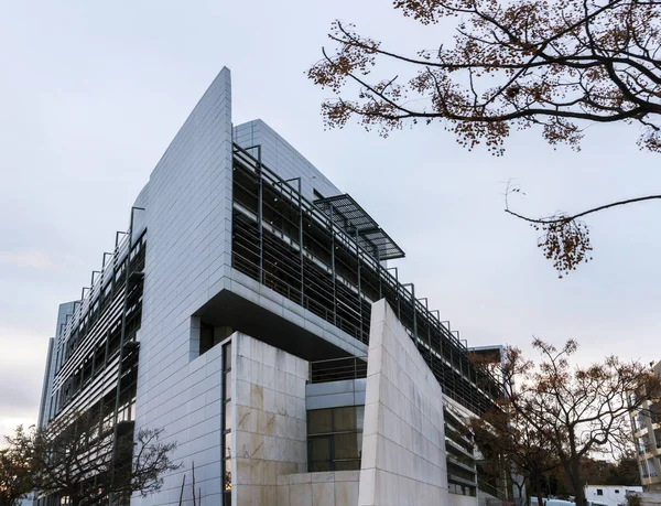 Edificio de oficinas moderno —  Fotos de Stock