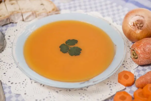 Soupe aux carottes maison — Photo