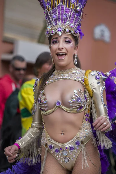 Loule Portugal Febrero 2018 Coloridos Participantes Del Festival Carnaval Ciudad — Foto de Stock