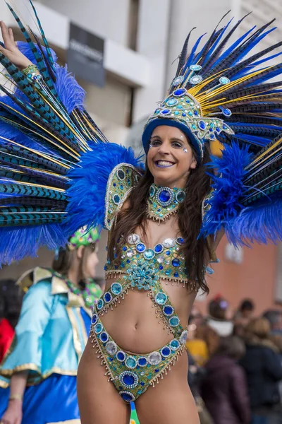 Loule Portugal Feb 2018 Coloridos Participantes Del Festival Carnaval Ciudad —  Fotos de Stock