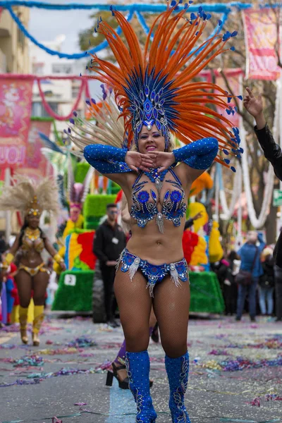 Loule Portugal Feb 2018 Färgglada Carnival Parade Festivaldeltagare Loule Staden — Stockfoto