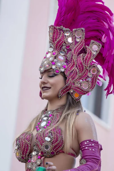 Loule Portogallo Febbraio 2018 Partecipanti Variopinti Festival Della Sfilata Carnevale — Foto Stock