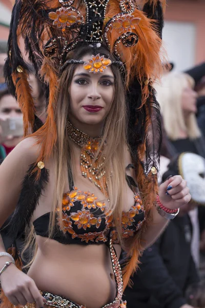 Loule Portugal Febrero 2018 Coloridos Participantes Del Festival Carnival Parade —  Fotos de Stock