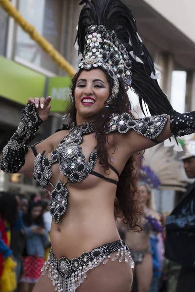 Loule Portugal Feb 2018 Färgglada Carnival Carnaval Parade Festivaldeltagare Loule — Stockfoto