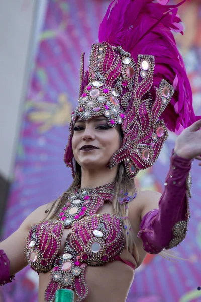 Loule Portugal Feb 2018 Färgglada Carnival Carnaval Parade Festivaldeltagare Loule — Stockfoto