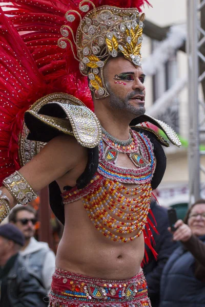 Loule Portugal Feb 2018 Färgglada Carnival Carnaval Parade Festivaldeltagare Loule — Stockfoto