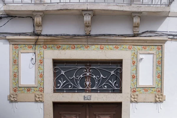 Типичные Дверные Рамы Португальской Архитектуры Зданиях — стоковое фото
