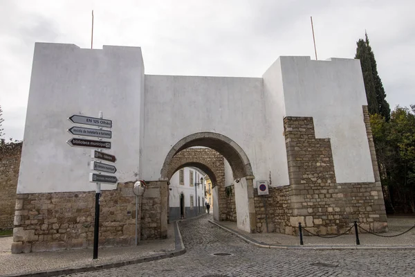 Veduta Dell Arco Storico Nella Città Faro Portogallo — Foto Stock