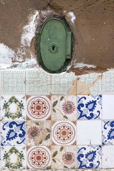 Vedere Frumoasă Plăcilor Azulejo Conexiune Perete Oraș Apă — Fotografie, imagine de stoc