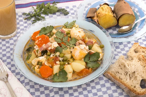 Repas Culinaire Portugais Traditionnel Pois Verts Aux Œufs Pommes Terre — Photo