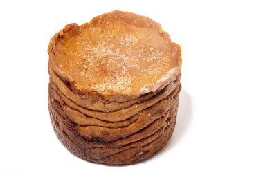 Beyaz bir arka plan üzerinde izole ünlü Portekizli folar pasta.