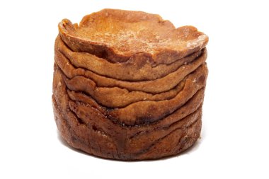 Beyaz bir arka plan üzerinde izole ünlü Portekizli folar pasta.