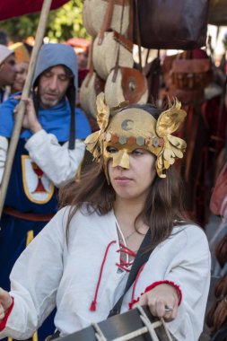 Festivalde ortaçağ sanatçıları