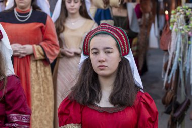 Festivalde ortaçağ sanatçıları