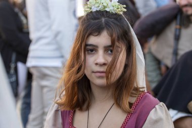 Festivalde ortaçağ sanatçıları