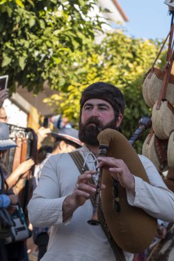 Festivalde ortaçağ sanatçıları