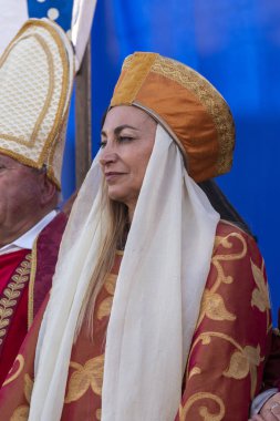 Festivalde ortaçağ sanatçıları