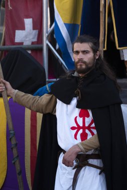 Festivalde ortaçağ sanatçıları