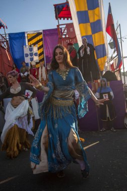 Festivalde ortaçağ sanatçıları