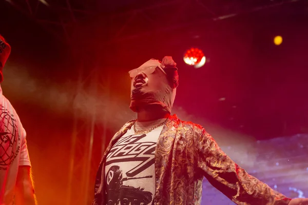 Conjunto Corona se apresentando no Festival de Música — Fotografia de Stock