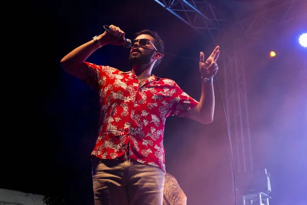 Conjunto Corona uppträder på musikfestivalen — Stockfoto