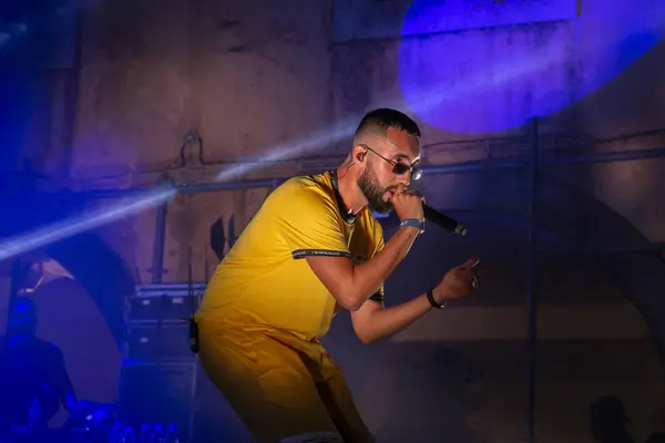 Rapper Mike El Nite performing on Music Festival — Stock Photo, Image
