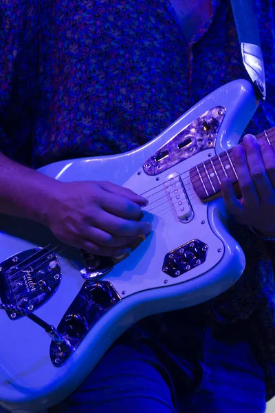 Bruno Pernadas atuando no Festival de Música — Fotografia de Stock