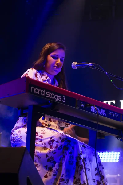 Teresa Aleixo performing on Music Festival — Stock Photo, Image