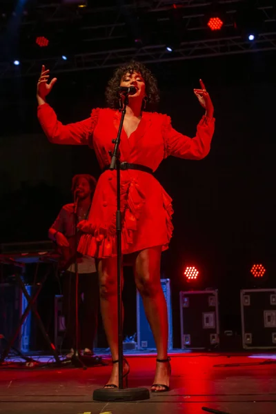 Mayra Andrade banda que actúa en el Festival de Música — Foto de Stock