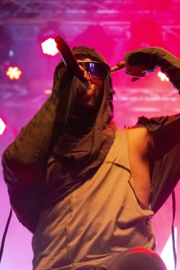 Lanet Mekanizma bandı Müzik Festivali 'nde çalıyor.