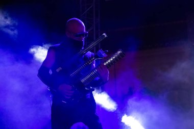 Lanet Mekanizma bandı Müzik Festivali 'nde çalıyor.