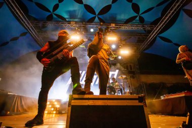 Lanet Mekanizma bandı Müzik Festivali 'nde çalıyor.