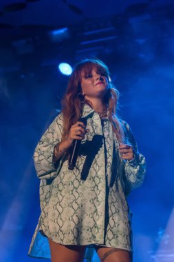 Carolina Deslandes grubu Müzik Festivali 'nde