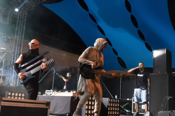 Lanet Mekanizma bandı Müzik Festivali 'nde çalıyor.