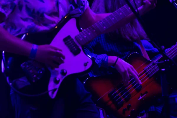 Stone Dead banda que actúa en el Festival de Música — Foto de Stock