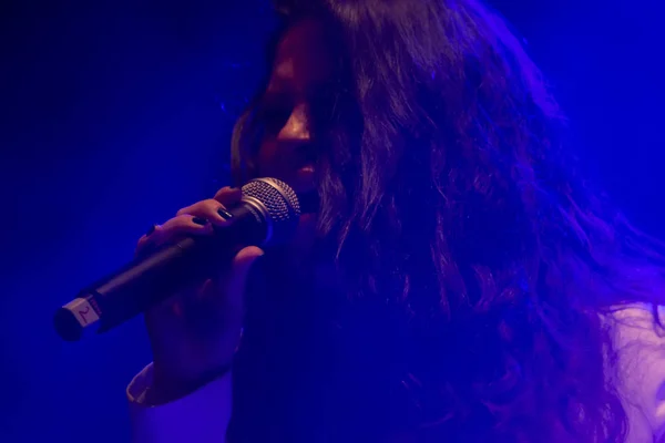 Banda de Maria Bradshaw actuando en el Festival de Música — Foto de Stock