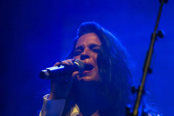 Banda de Maria Bradshaw actuando en el Festival de Música — Foto de Stock