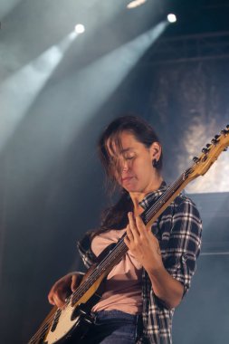 Linda Martini grubu Müzik Festivali 'nde çalıyor