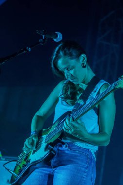 Linda Martini grubu Müzik Festivali 'nde çalıyor