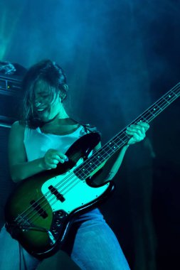 Linda Martini grubu Müzik Festivali 'nde çalıyor