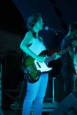 Linda Martini grubu Müzik Festivali 'nde çalıyor