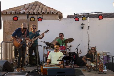 Müzik Festivali 'nde Sangha grubu çalıyor